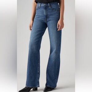 NWT | Levi’s Ribcage Wide Leg Jeans | Medium Blue, Size 26